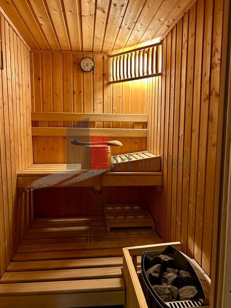 Apartament/Duplex cu 4 camere de inchiriat in zona Vatra Luminoasa.